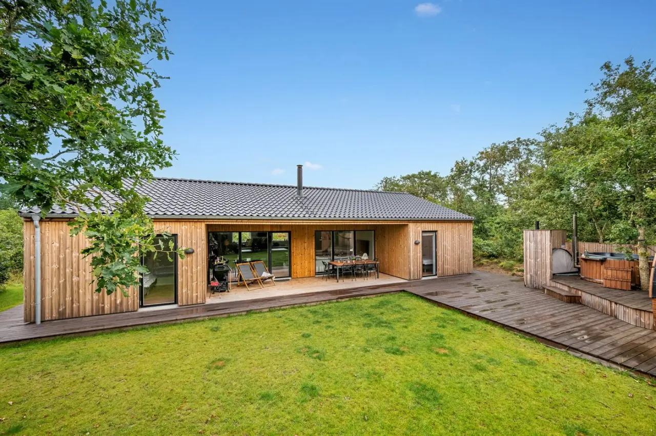 131 m&sup2; Ferienhaus 4 Schlafzimmer 8 G&auml;ste