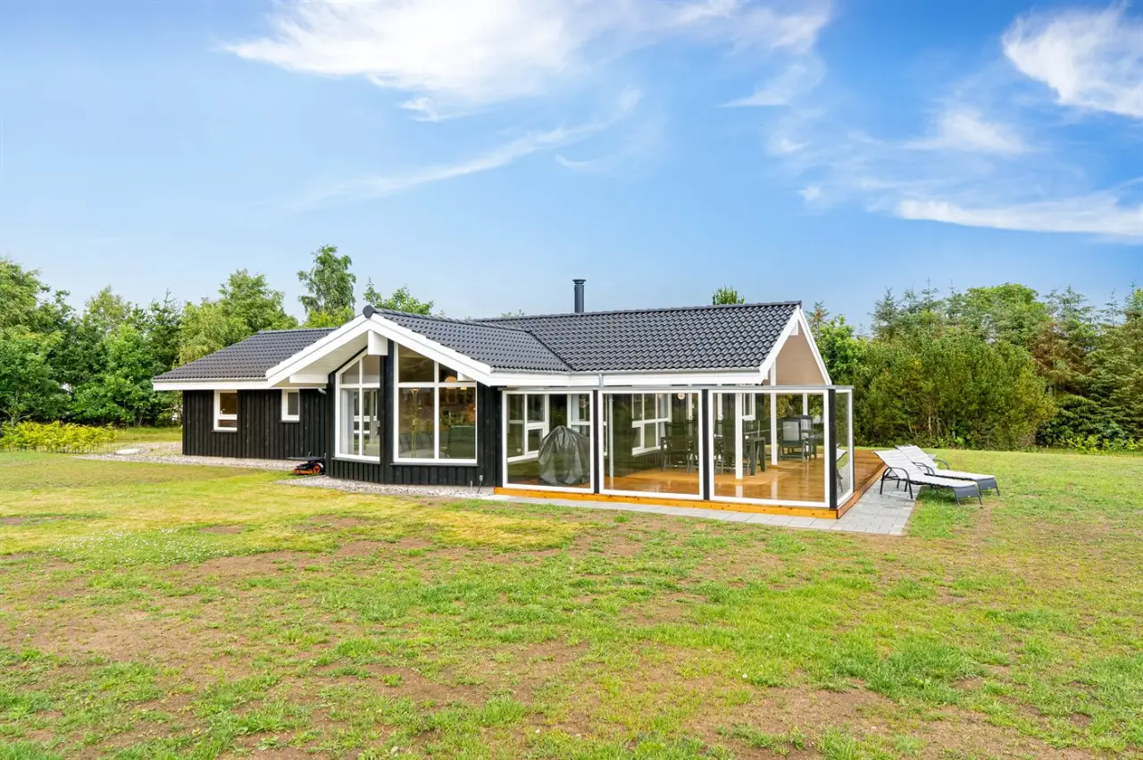 111 m&sup2; Ferienhaus 4 Schlafzimmer 8 G&auml;ste