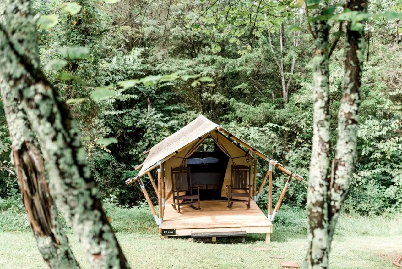 Camping ∙ 1 Habitación ∙ 2 Huéspedes - Knoxville, TN