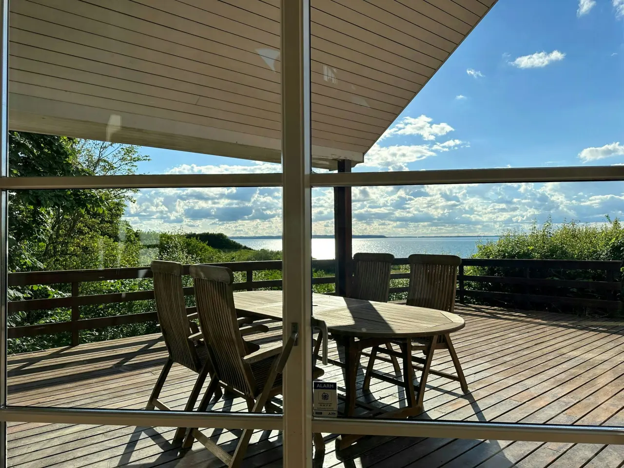 Sommerhus med udsigt og strand ved Bogense