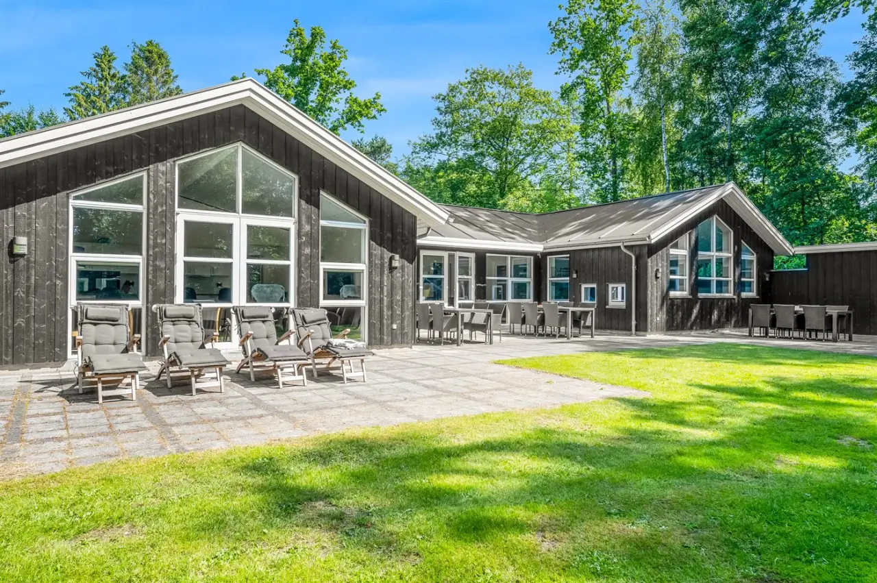 239 m&sup2; Ferienhaus 5 Schlafzimmer 14 G&auml;ste