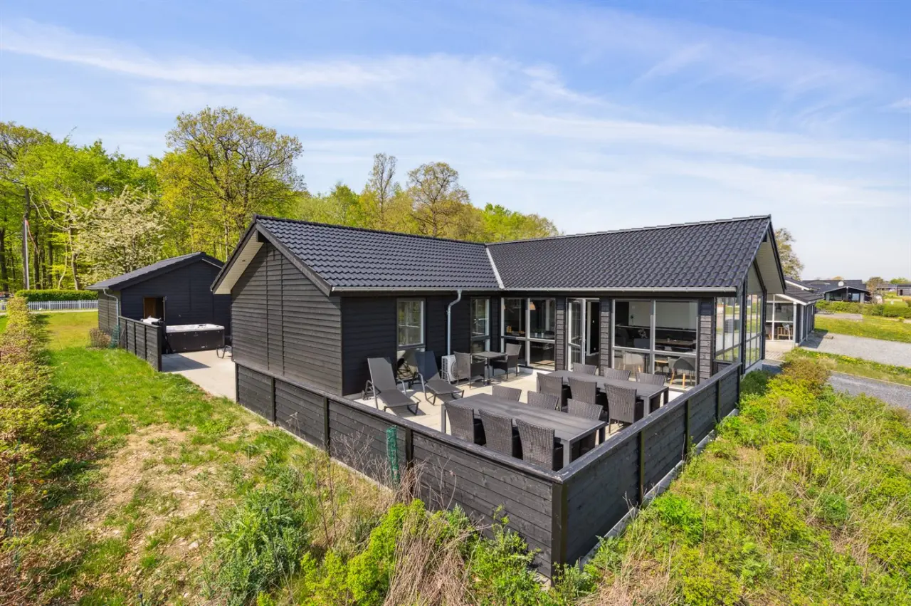 196 m&sup2; Ferienhaus 5 Schlafzimmer 10 G&auml;ste