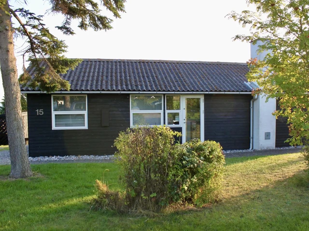 Holzhaus mit Sauna und Panoramablick auf die Ostsee