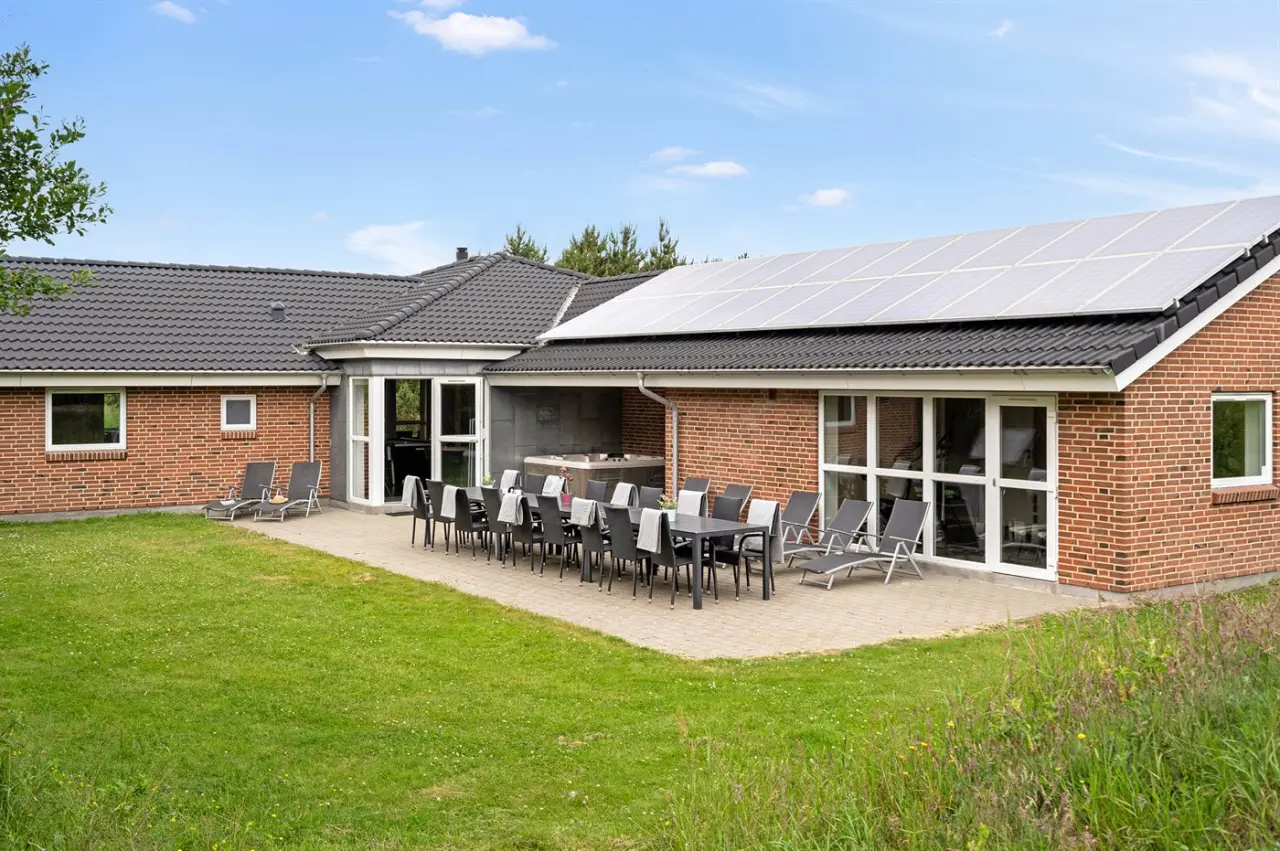 340 M² Ferienhaus ∙ 10 Schlafzimmer ∙ 20 Gäste - Vejers Strand