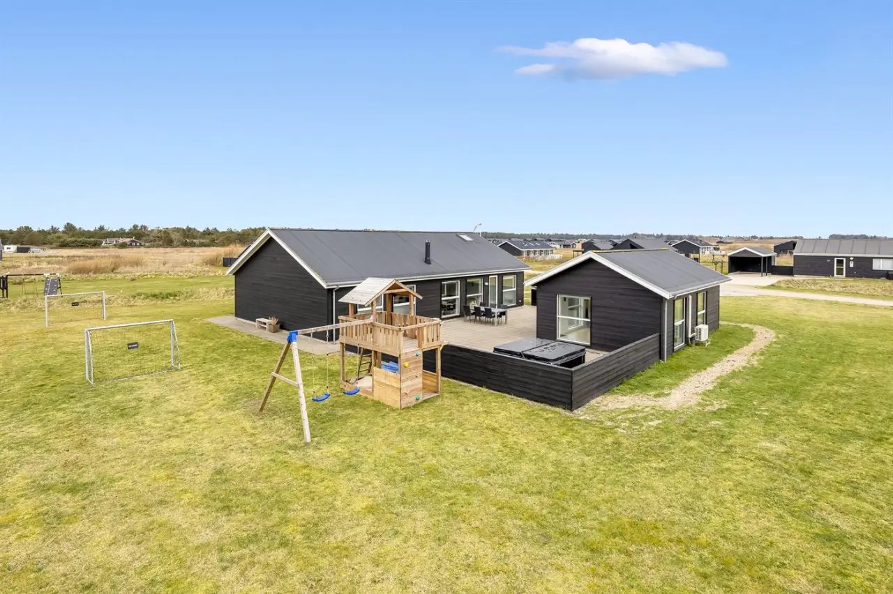 122 m&sup2; Ferienhaus 4 Schlafzimmer 10 G&auml;ste