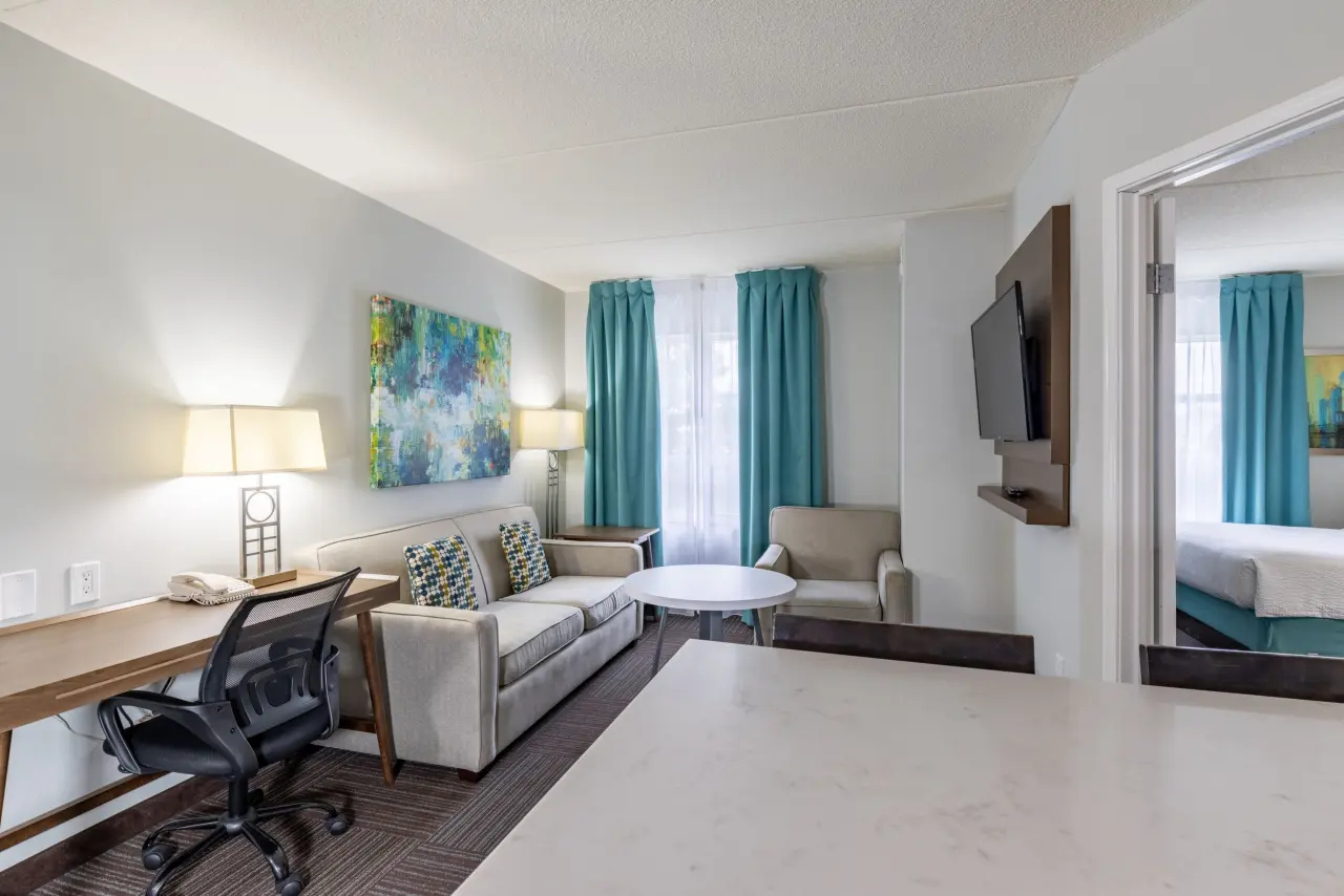 Hotel ∙ 1 Bedroom ∙ 4 Guests - Guelph