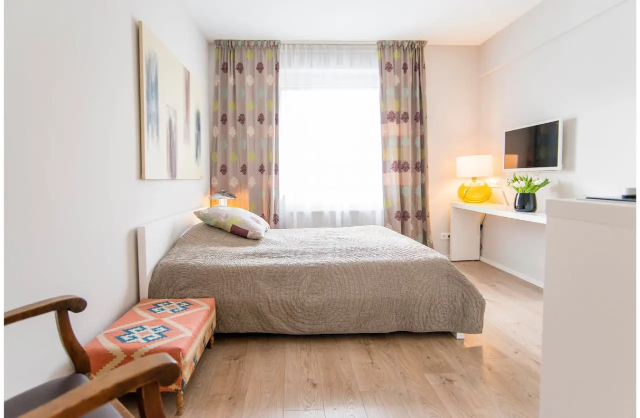 19 M² Ferienwohnung ∙ 1 Schlafzimmer ∙ 1 Gast - Ratingen