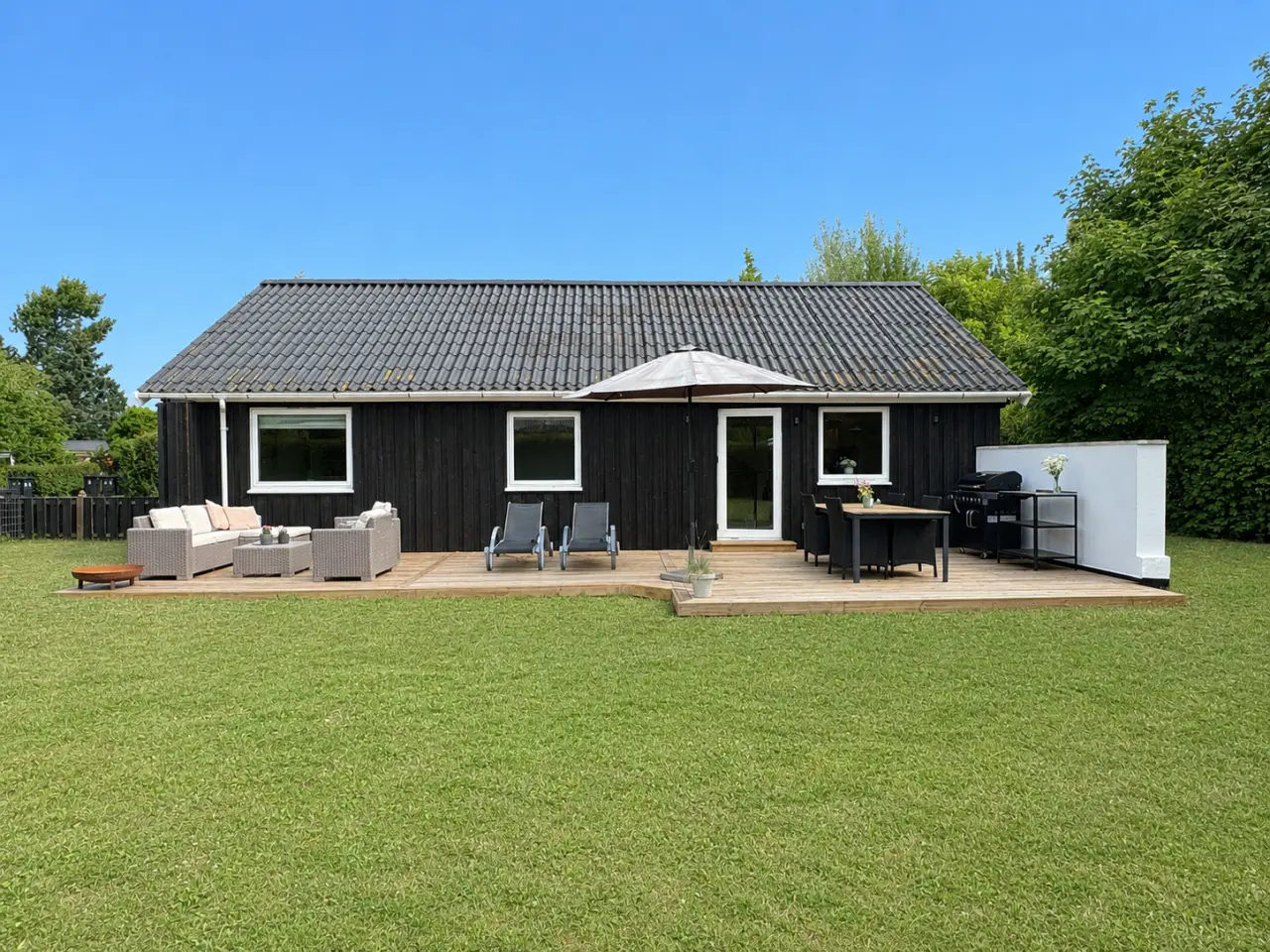 Dejligt sommerhus med sauna nær strand og skov