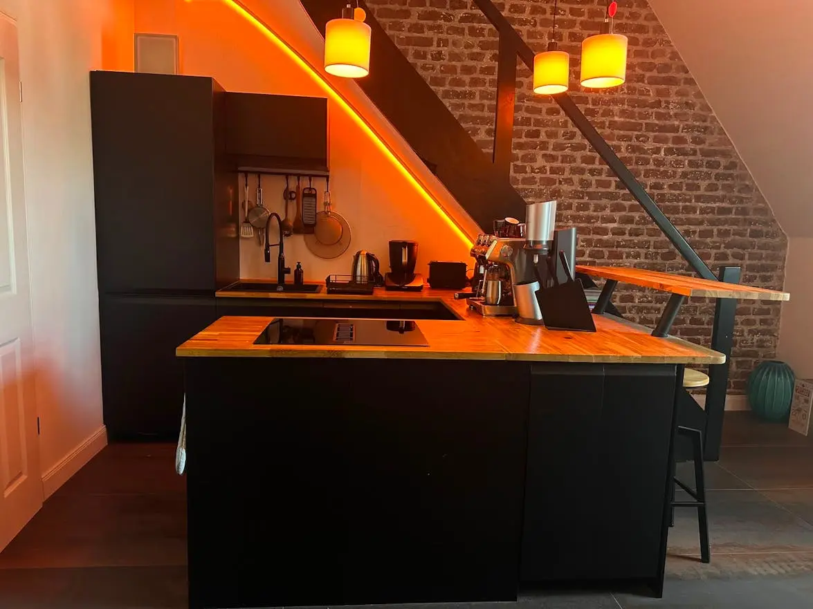 79 M² Ferienwohnung ∙ 2 Schlafzimmer ∙ 2 Gäste - Leverkusen