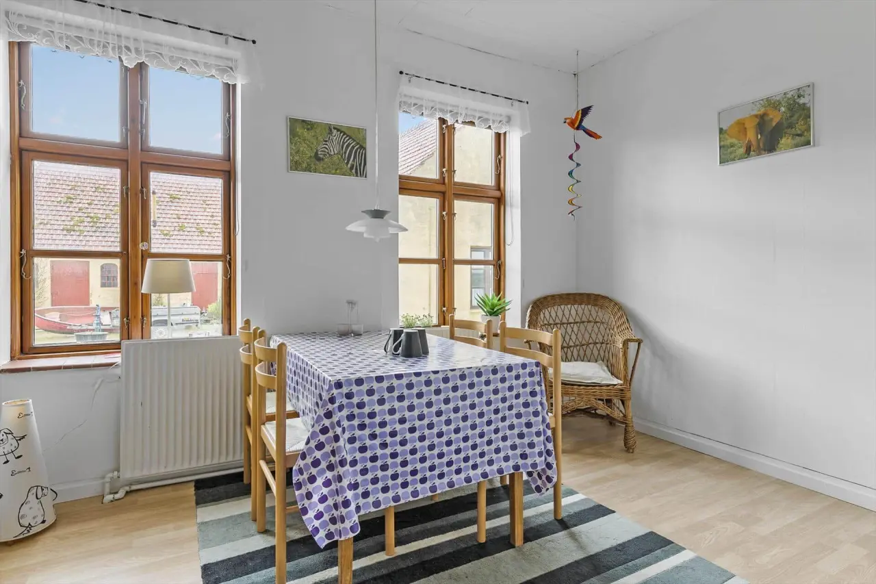4725 Aakirkeby - Søndre Landevej 208