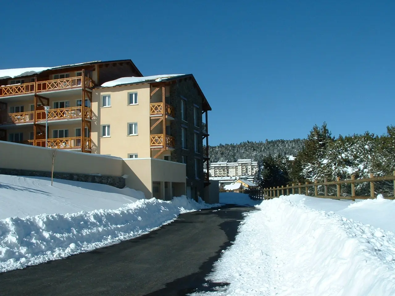 41 M² Apartamento ∙ 2 Habitaciones ∙ 6 Huéspedes - Puigcerdà