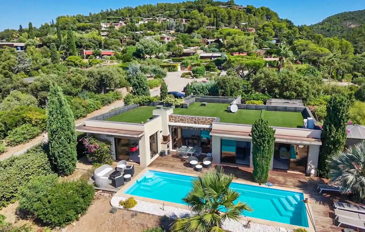 140 M² House ∙ 4 Bedrooms ∙ 8 Guests - Saint-Raphaël