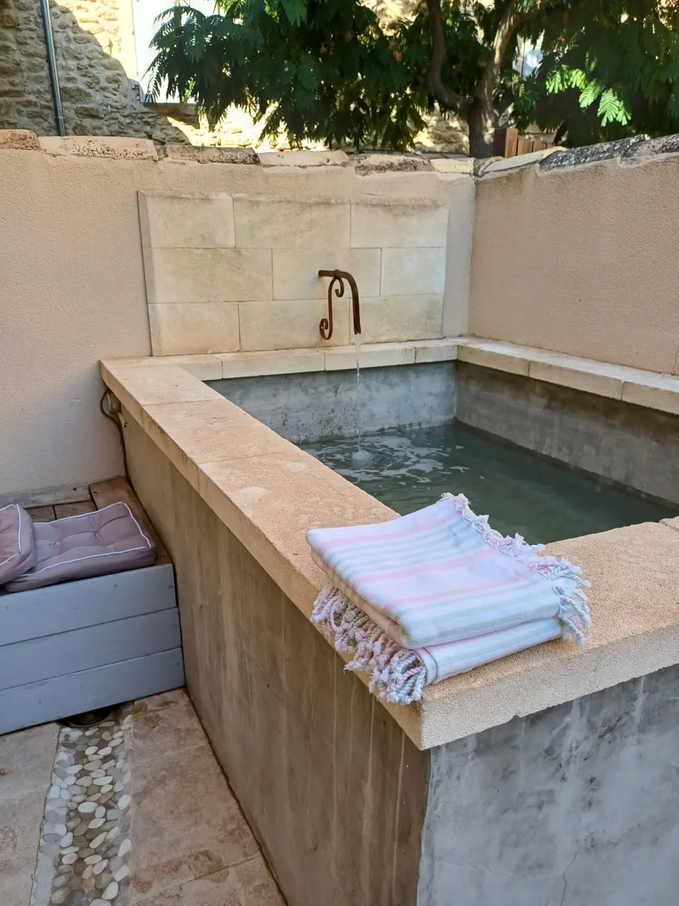 63 M² House ∙ 2 Bedrooms ∙ 4 Guests - Ménerbes