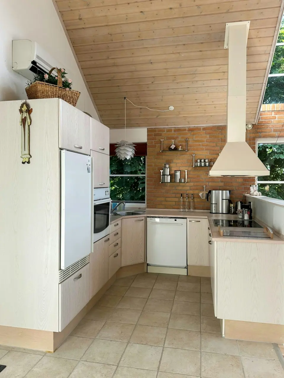 Sommerhus med udsigt og strand ved Bogense