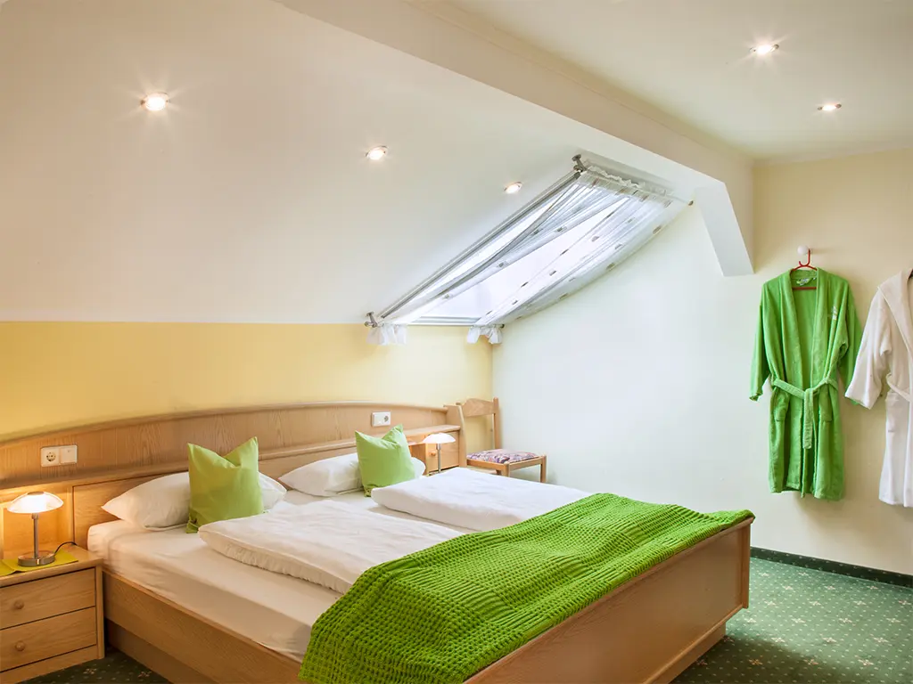 45 M² Ferienwohnung ∙ 1 Schlafzimmer ∙ 4 Gäste - Bad Birnbach