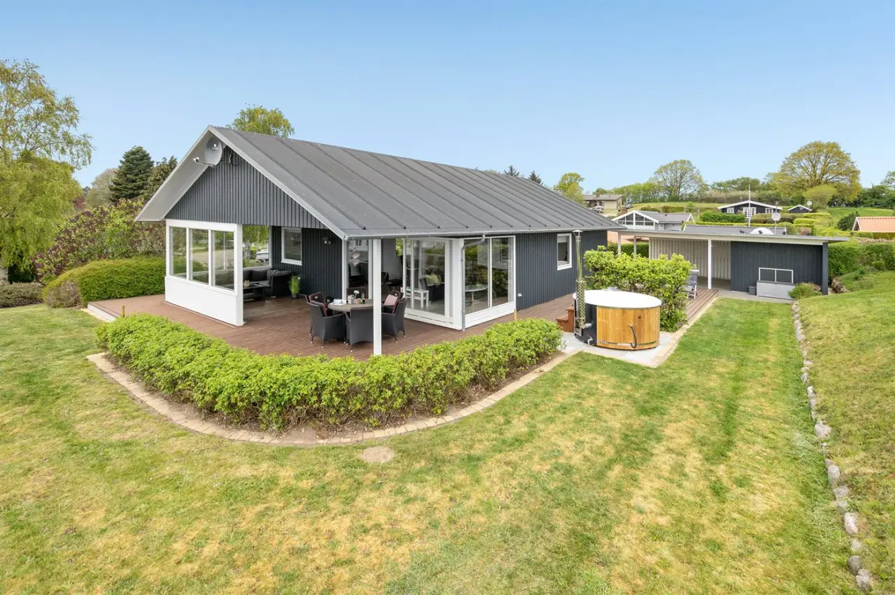76 m&sup2; Ferienhaus 3 Schlafzimmer 6 G&auml;ste