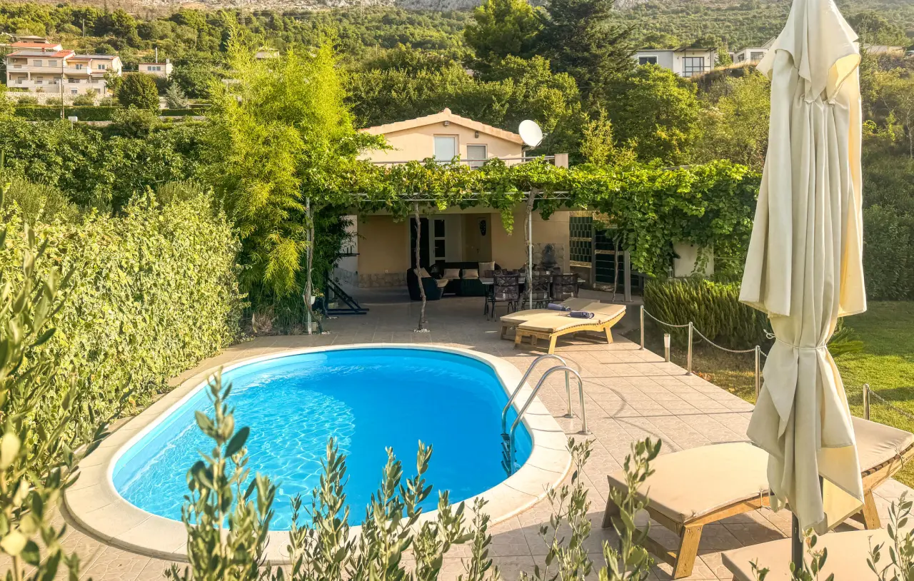 55 M² House ∙ 2 Bedrooms ∙ 4 Guests - Solin