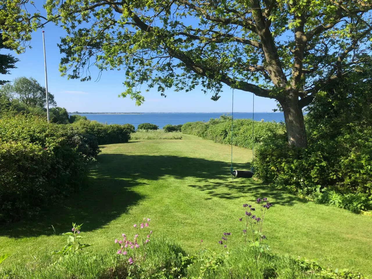 Sommerhus nær Svendborg med egen badebro