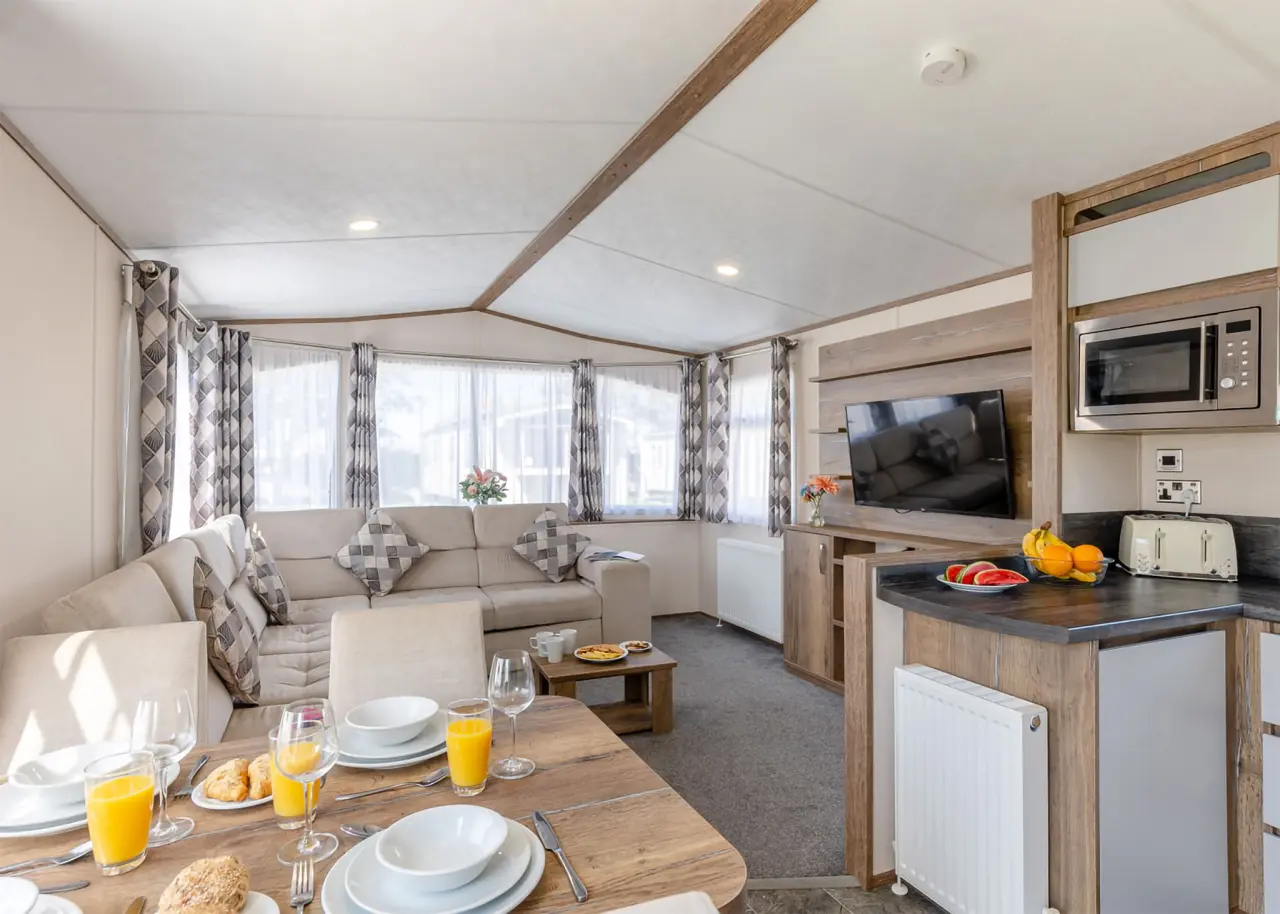 Caravan ∙ 2 Bedrooms ∙ 4 Guests - Nairn