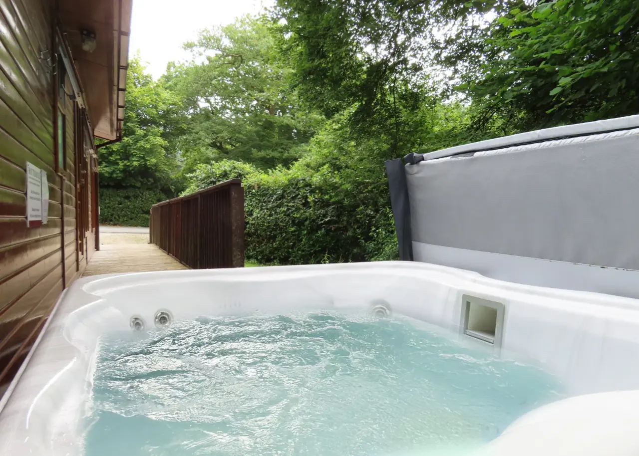 Chalet ∙ 2 Bedrooms ∙ 4 Guests - Pembrokeshire