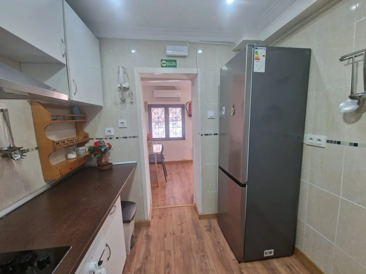140 M² Chalet ∙ 6 Habitaciones ∙ 9 Huéspedes - Madrid