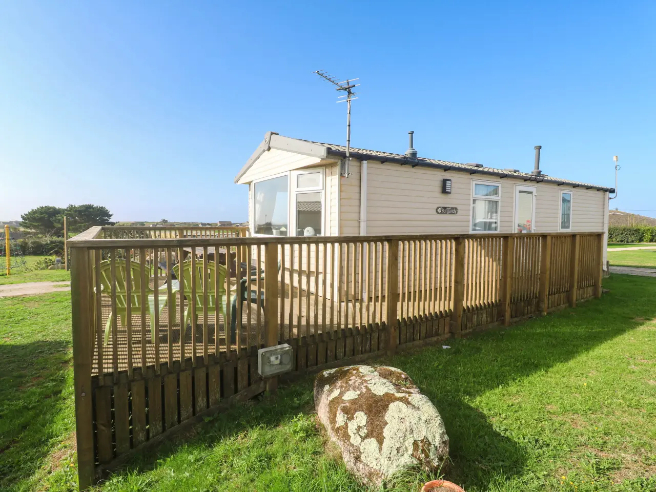 Mökki ∙ 2 Makuuhuonetta ∙ 3 Vierasta - Sennen Cove