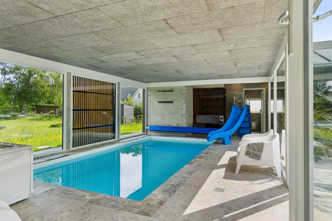 268 m&sup2; Ferienhaus 7 Schlafzimmer 22 G&auml;ste