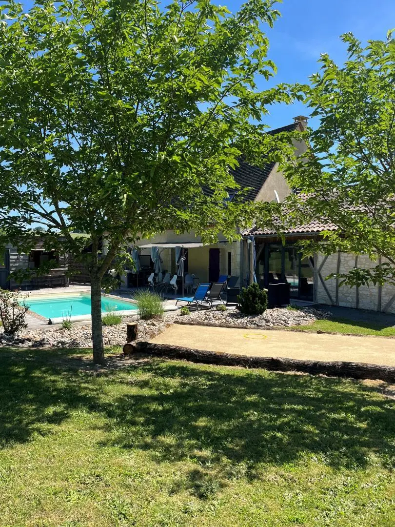220 M² Gîte ∙ 4 Chambres ∙ 8 Personnes - Dordogne