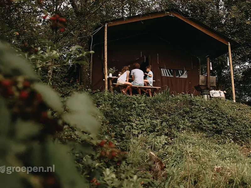 Maison De Vacances ∙ 12 Chambres ∙ 25 Personnes - Nassogne