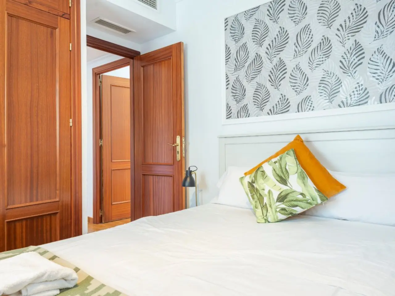 90 M² Ferienwohnung ∙ 3 Schlafzimmer ∙ 8 Gäste - Séville