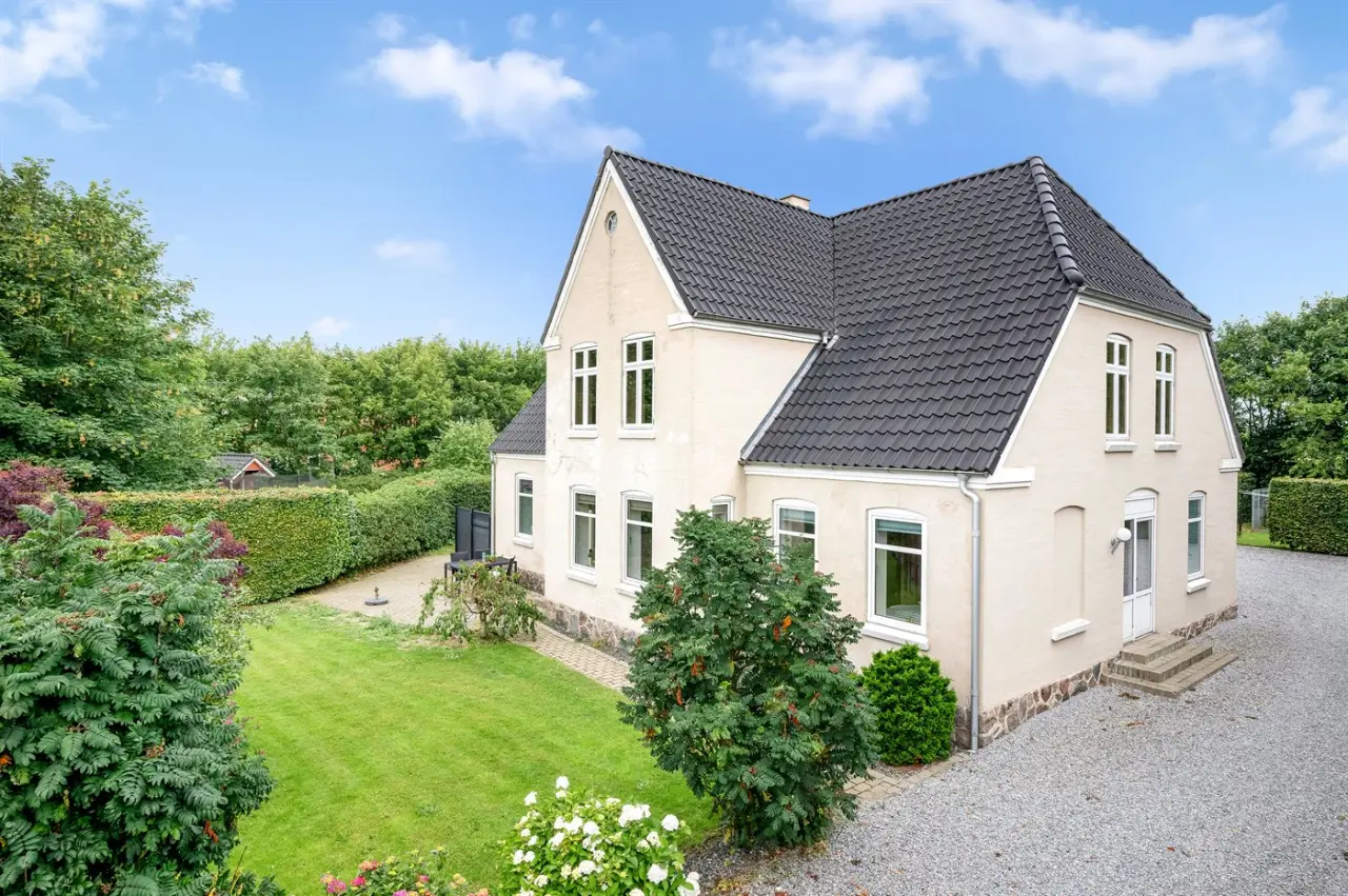 268 m&sup2; Ferienhaus 5 Schlafzimmer 12 G&auml;ste