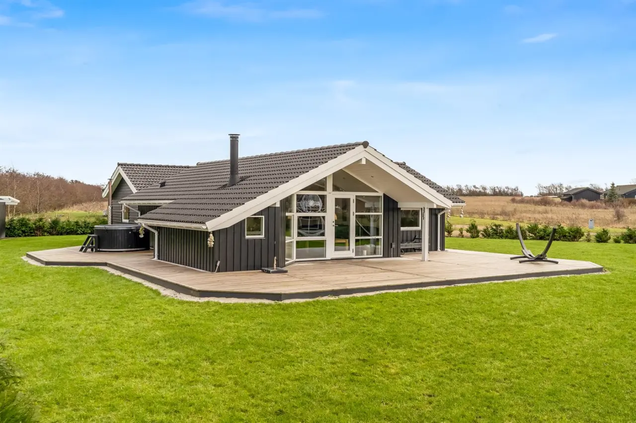 77 m&sup2; Ferienhaus 3 Schlafzimmer 6 G&auml;ste