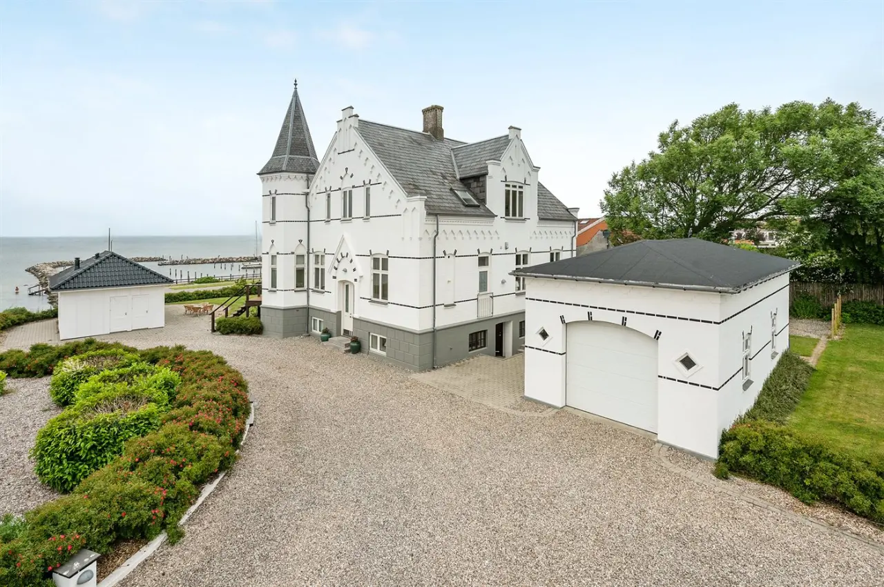 290 m&sup2; Ferienhaus 4 Schlafzimmer 8 G&auml;ste