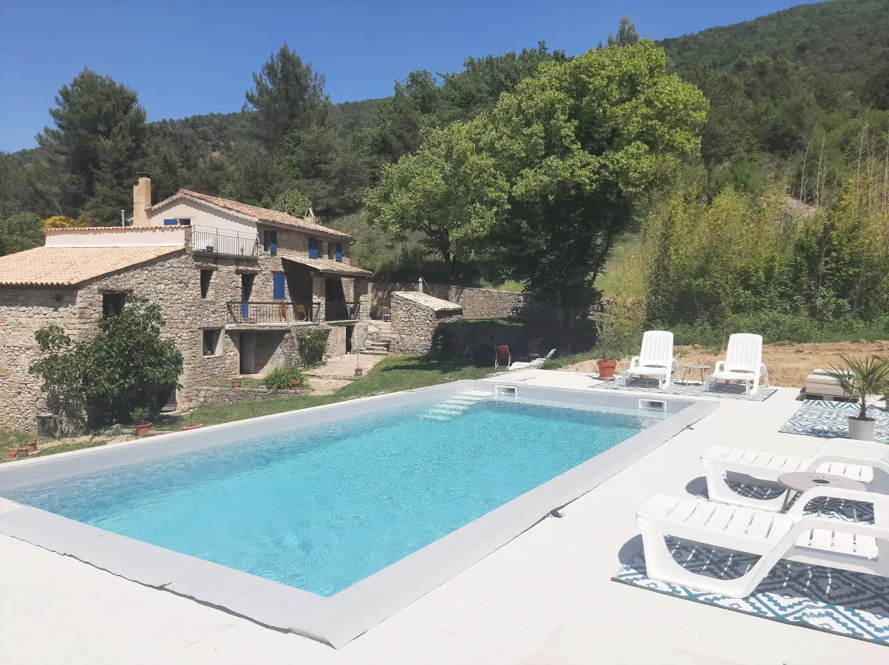 House ∙ 4 Bedrooms ∙ 8 Guests - Drôme