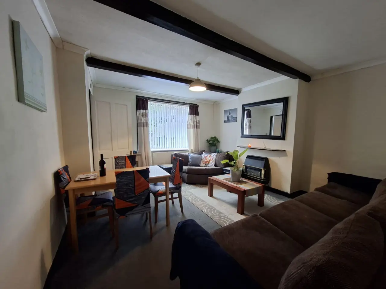 40 M² Landhaus ∙ 2 Schlafzimmer ∙ 4 Gäste - Huddersfield