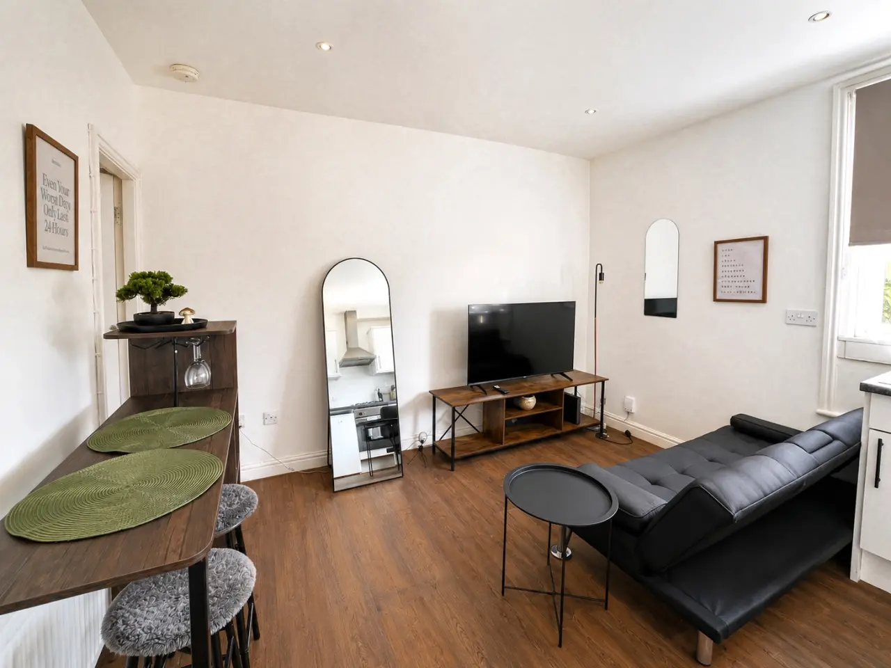 40 M² Apartment ∙ 1 Bedroom ∙ 4 Guests - Leeds City Centre