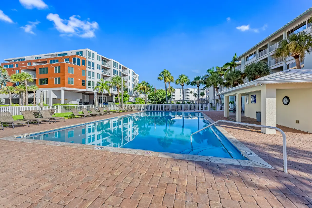 House ∙ 2 Bedrooms ∙ 6 Guests - Siesta Key, FL