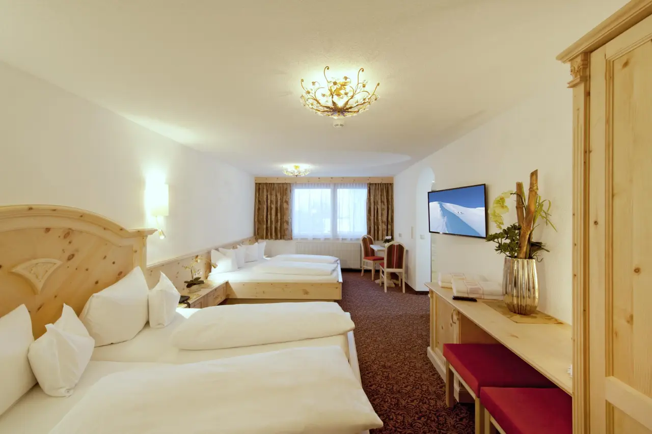 32 M² Hotel ∙ 1 Bedroom ∙ 4 Guests - Ischgl