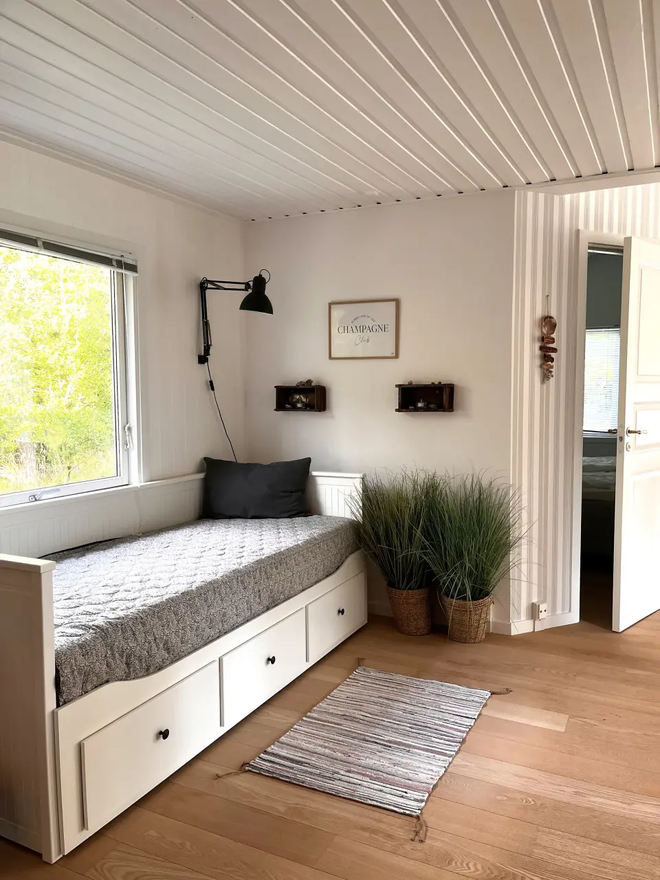 Strandnært fristed med have og sauna