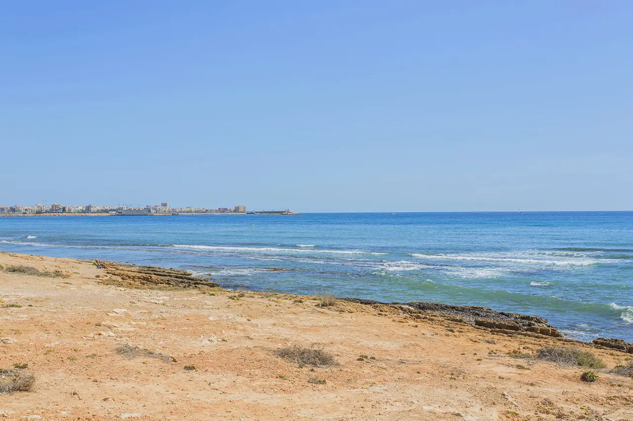 50 M² Bungalow ∙ 2 Bedrooms ∙ 4 Guests - Torrevieja