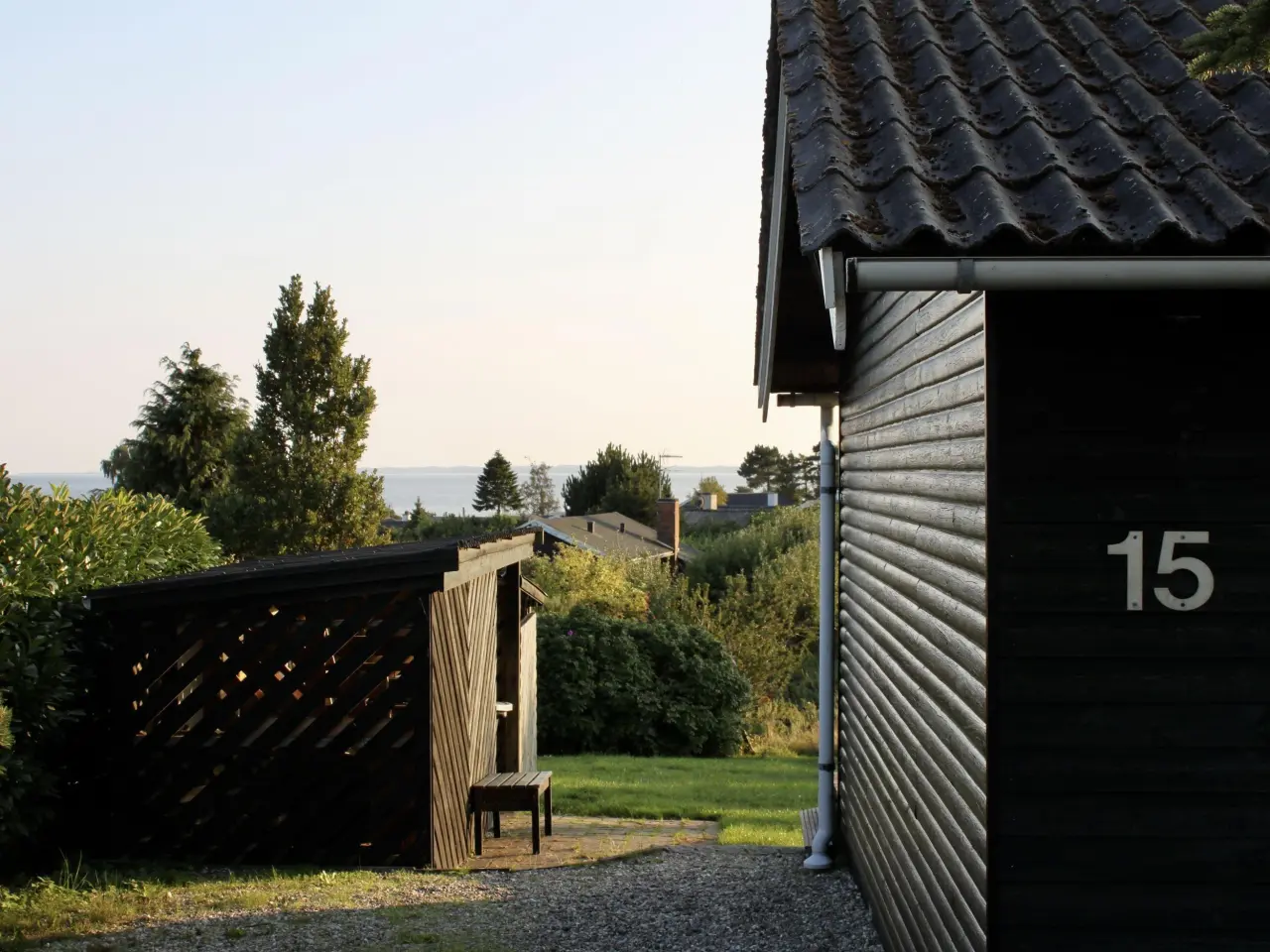 Holzhaus mit Sauna und Panoramablick auf die Ostsee