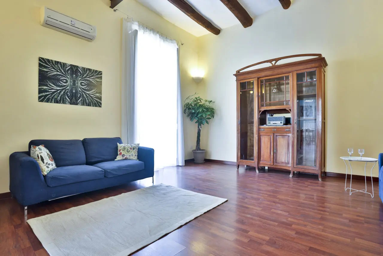 140 M² Apartment ∙ 3 Bedrooms ∙ 8 Guests - Naples
