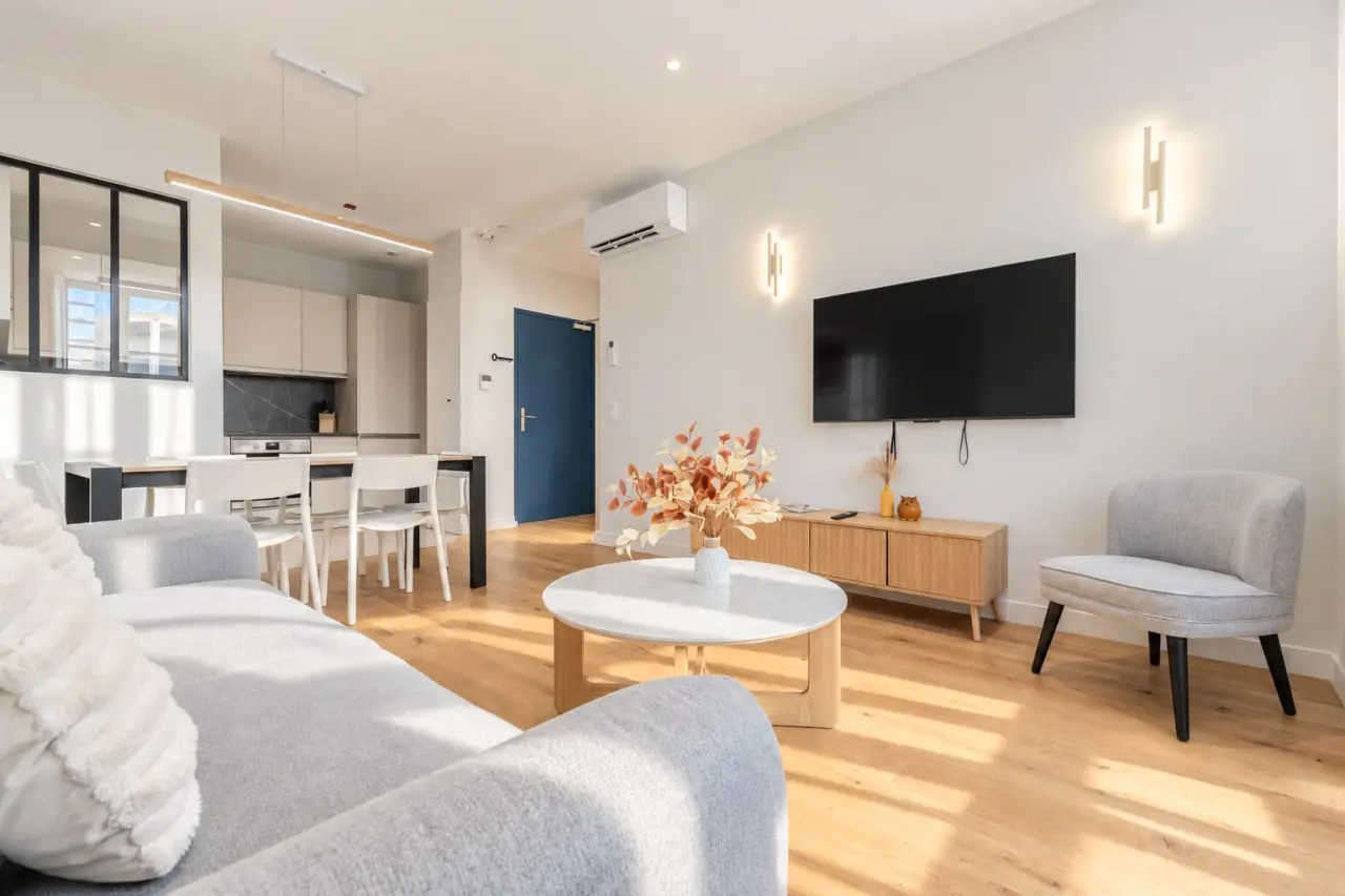 80 M² Apartment ∙ 3 Bedrooms ∙ 6 Guests - Bordeaux