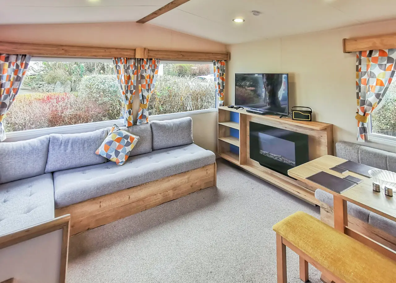 Caravan ∙ 3 Bedrooms ∙ 5 Guests - Wales