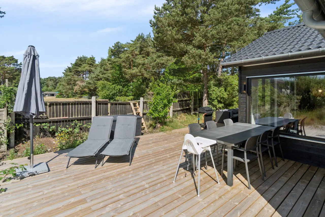 Moderne feriehus nær strand og skøn natur