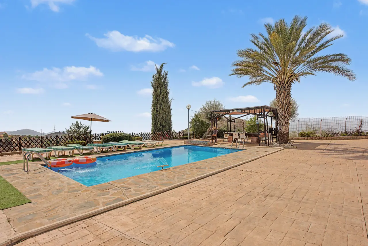 250 M² House ∙ 3 Bedrooms ∙ 8 Guests - Málaga
