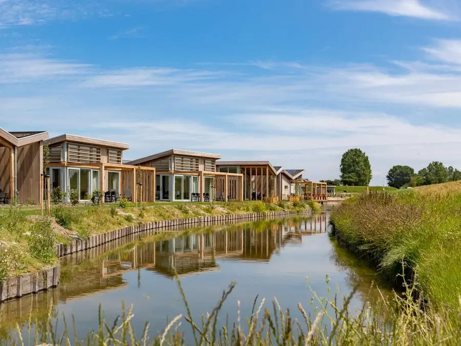 77 M² Bungalow ∙ 2 Slaapkamers ∙ 6 Gasten - Kamperland