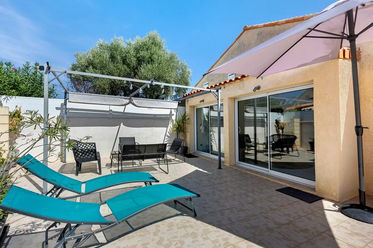 72 M² Maison De Vacances ∙ 3 Chambres ∙ 6 Personnes - Sète