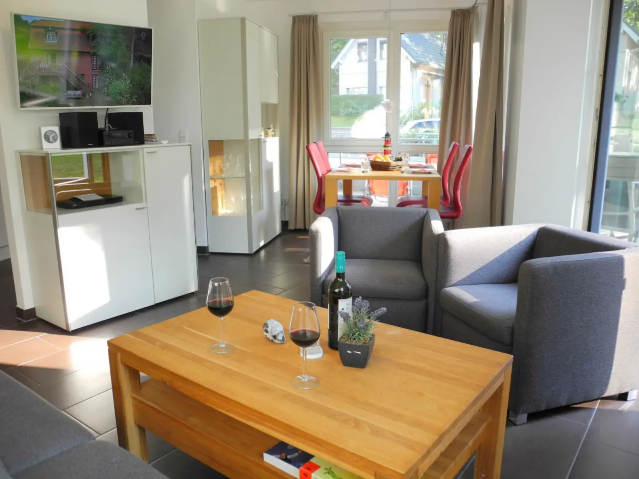82 m&sup2; Ferienwohnung 2 Schlafzimmer 4 G&auml;ste