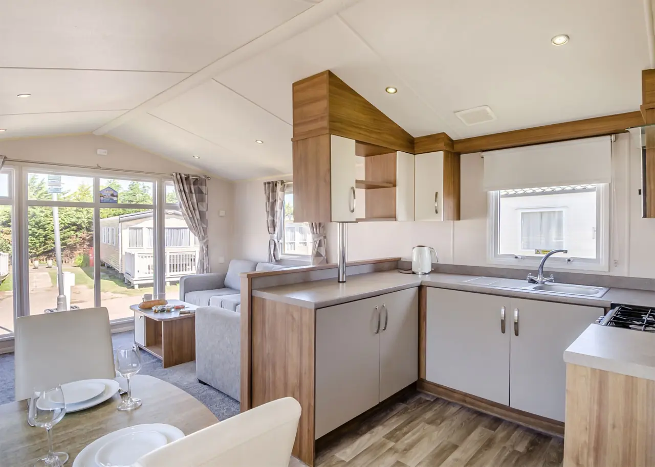 Caravan ∙ 3 Bedrooms ∙ 8 Guests - Suffolk